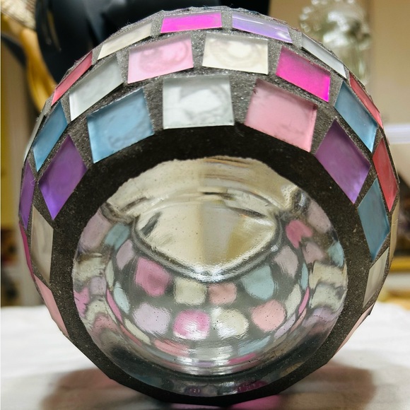 Vintage frosted glass mosaic votive. Approx 6” x 6”. Mint condition. - Picture 4 of 4
